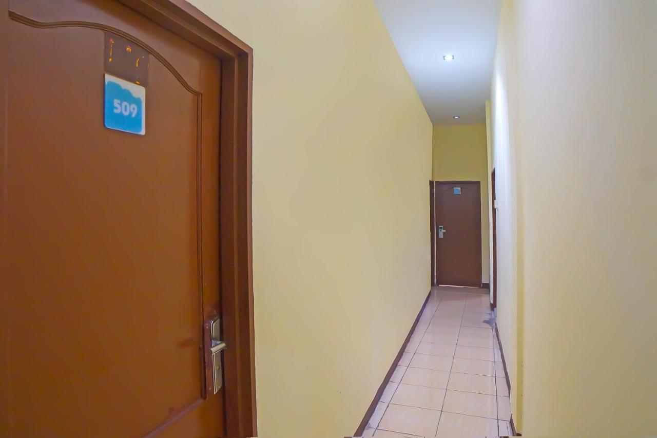 Reddoorz At Jalan Japaris Medan Hotel Exterior photo
