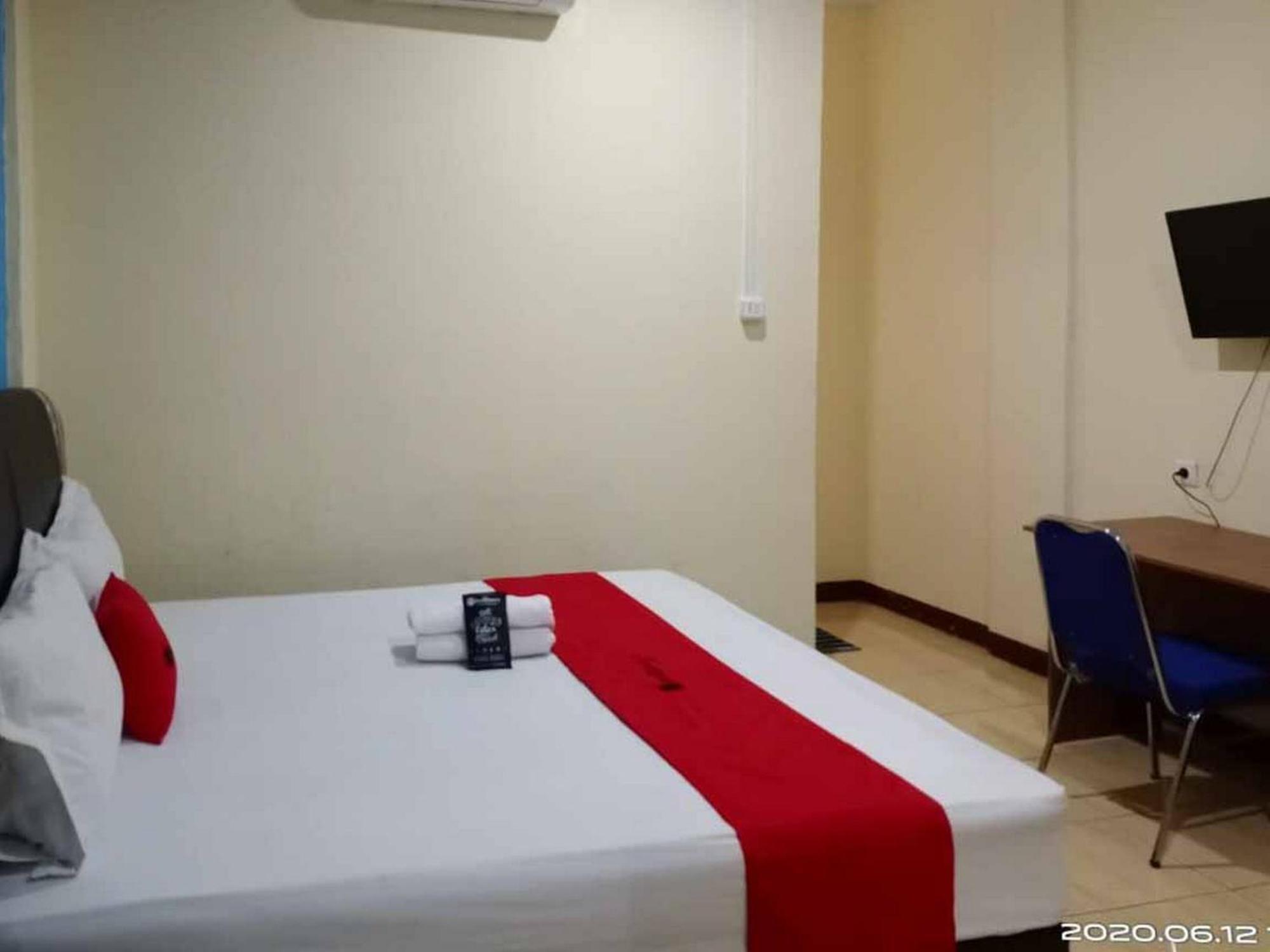 Reddoorz At Jalan Japaris Medan Hotel Exterior photo